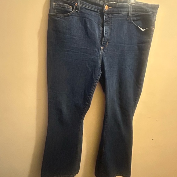 Ava & Viv Denim - Plus Size Ava & Viv High Rise Dark Blue Flare Jeans. Size 18